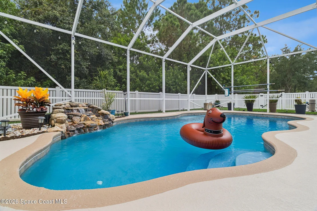 Photo of 409 Gardendale Circle SE