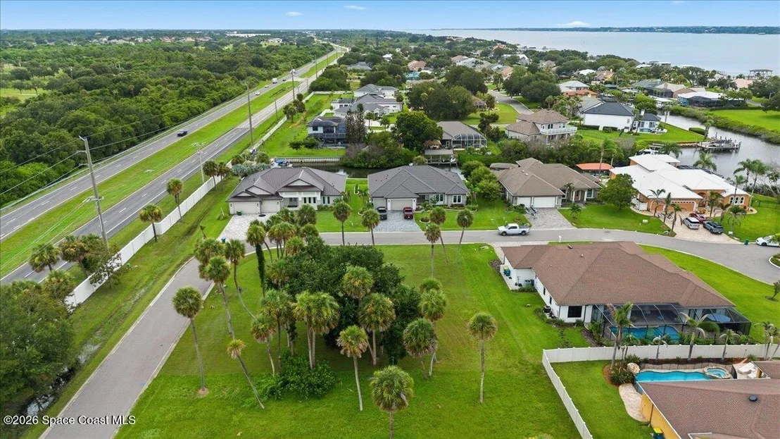 Photo of 505 Topsail Drive