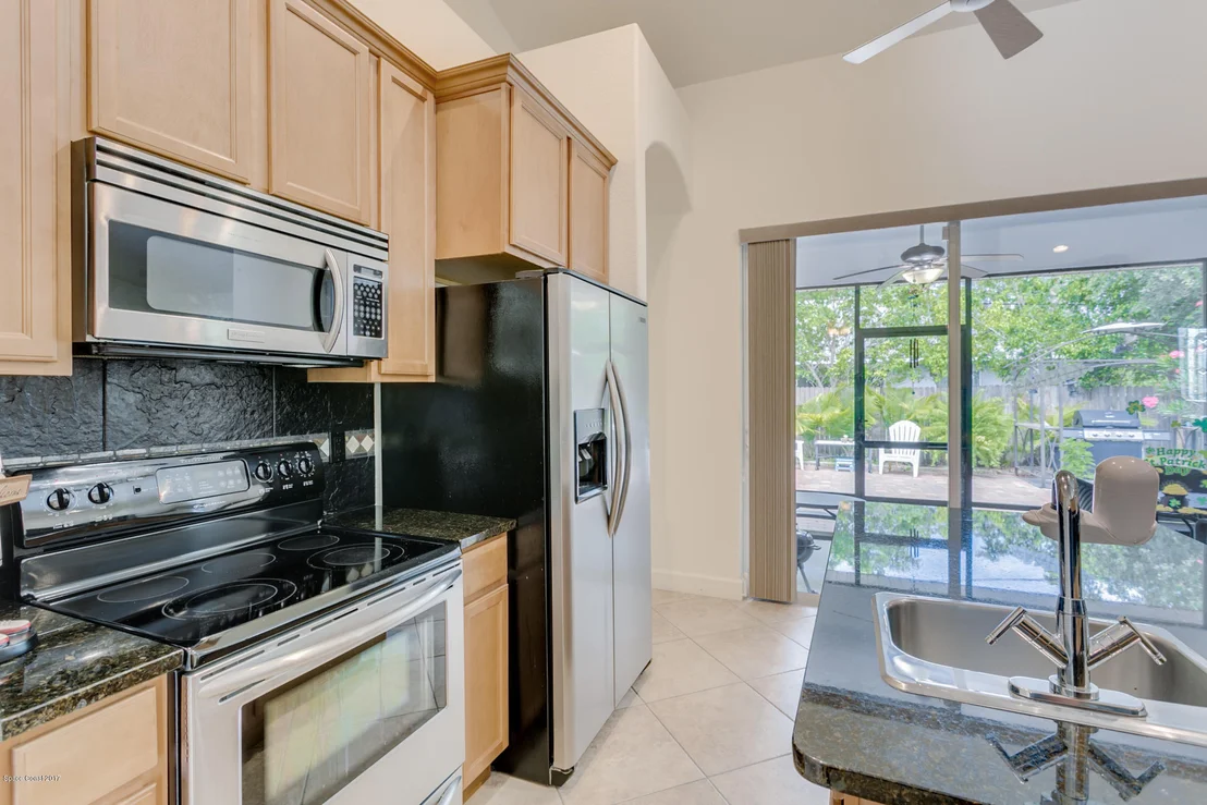 Photo of 1124 NE Brook Street NE