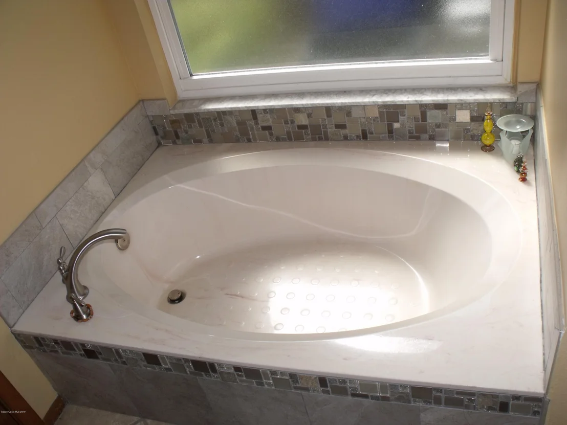 Photo of 909 Jamestown Drive
