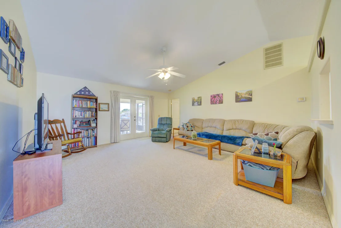 Photo of 6845 Cedar Avenue