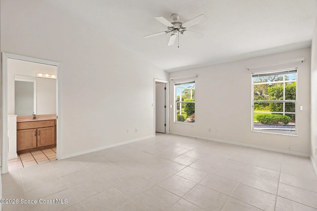 Photo of 1230 Meadowbrook Road NE