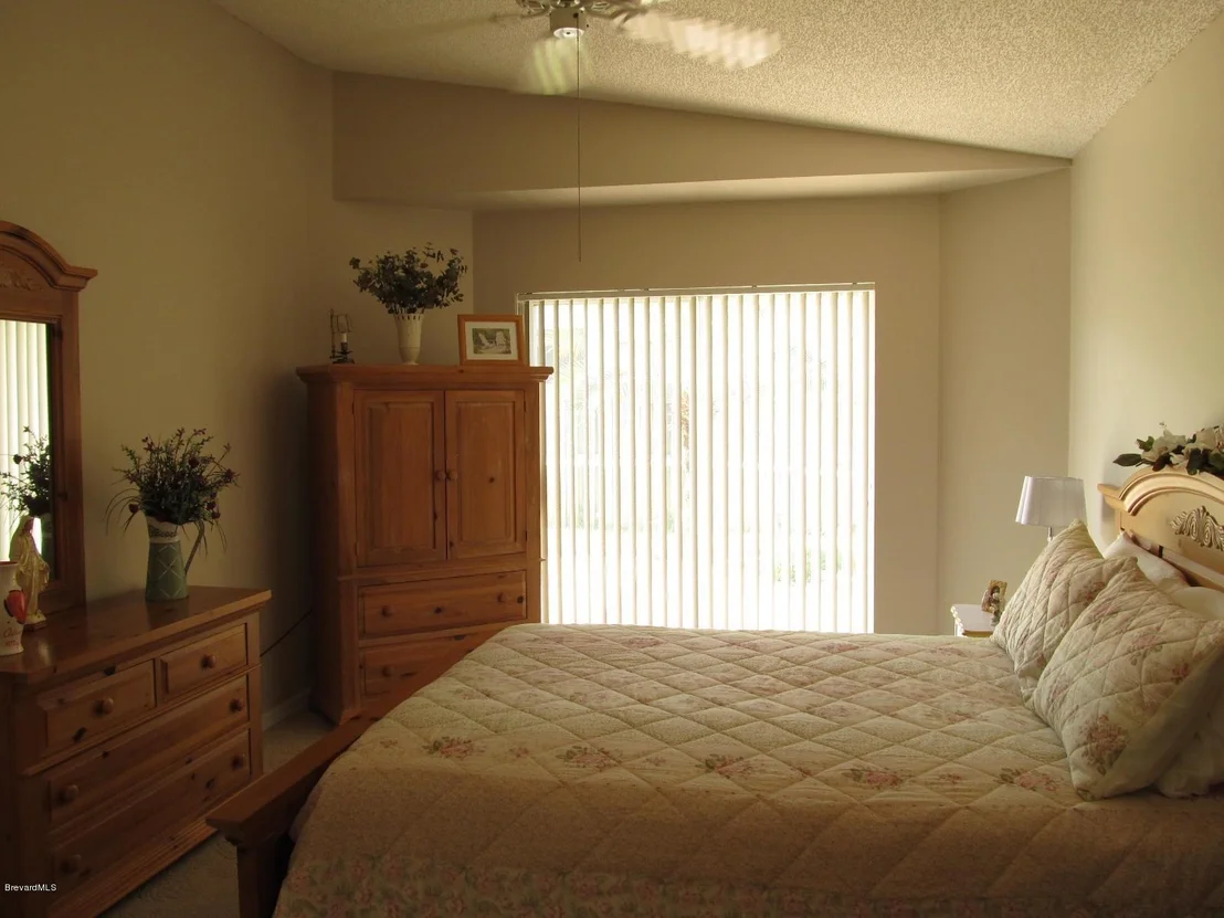Photo of 2415 St Johns Lane