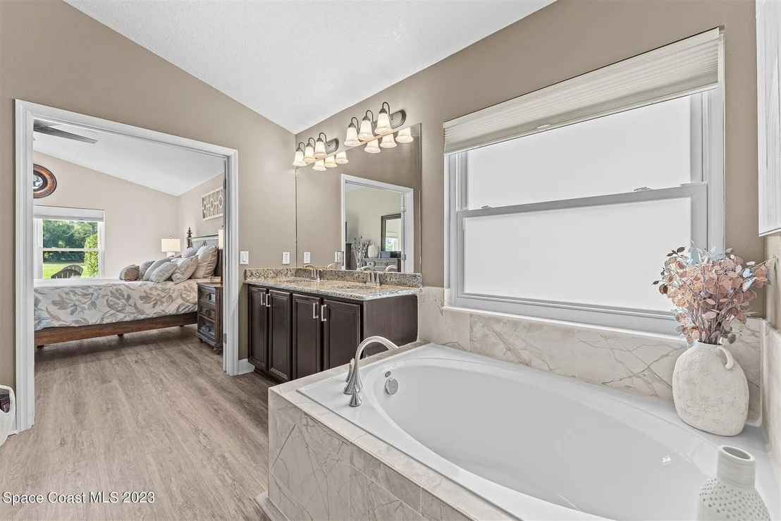 Photo of 1498 Outrigger Circle