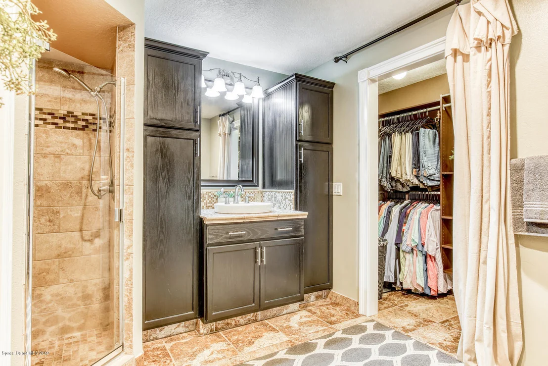 Photo of 6492 Harold Avenue