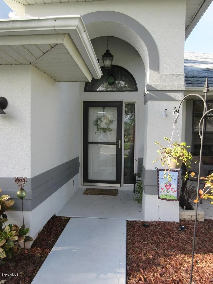 Photo of 1854 Thesy Drive