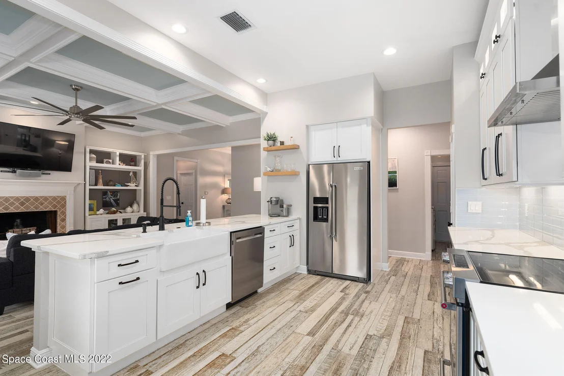 Photo of 416 Riverview Lane