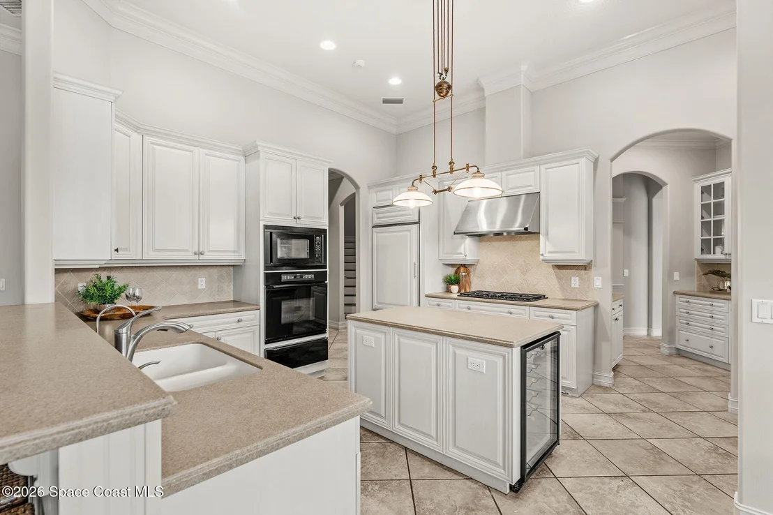 Photo of 804 Chatsworth Drive