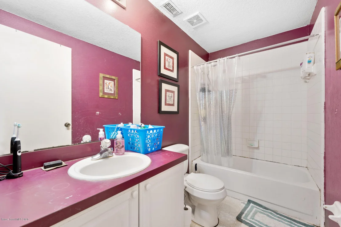 Photo of 1429 Century Oak Drive