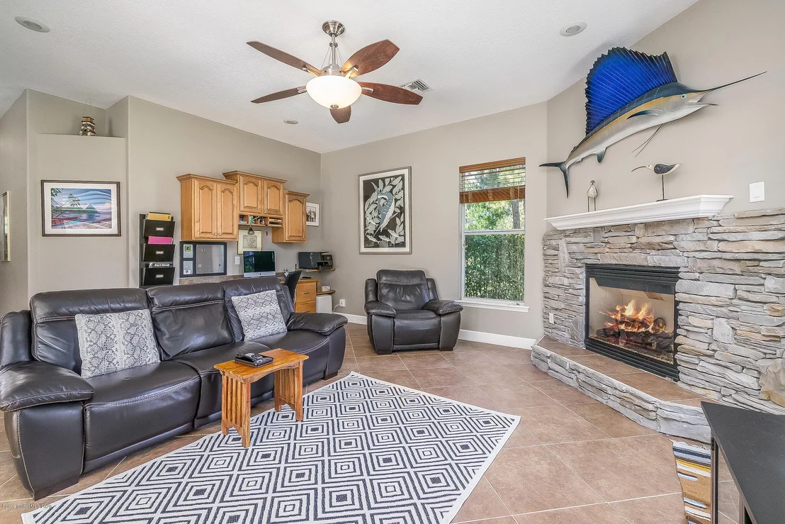 Photo of 2167 Windbrook Drive SE