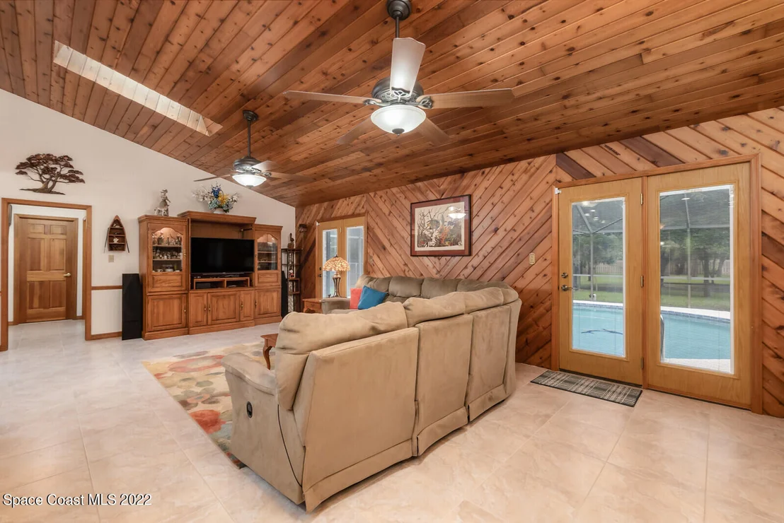 Photo of 3385 Kent Drive