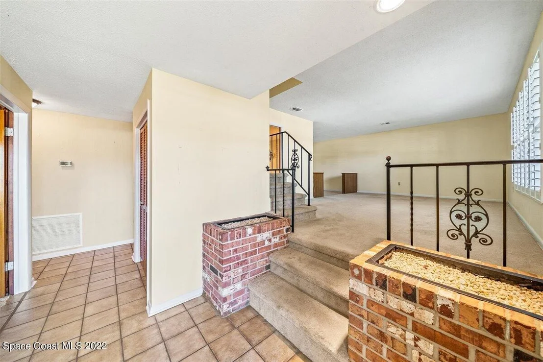 Photo of 211 Mohawk Way