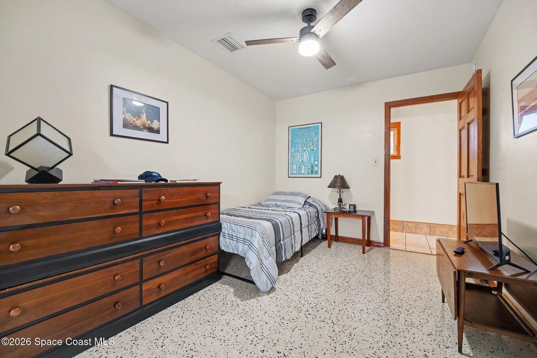 Photo of 459 Angelo Lane