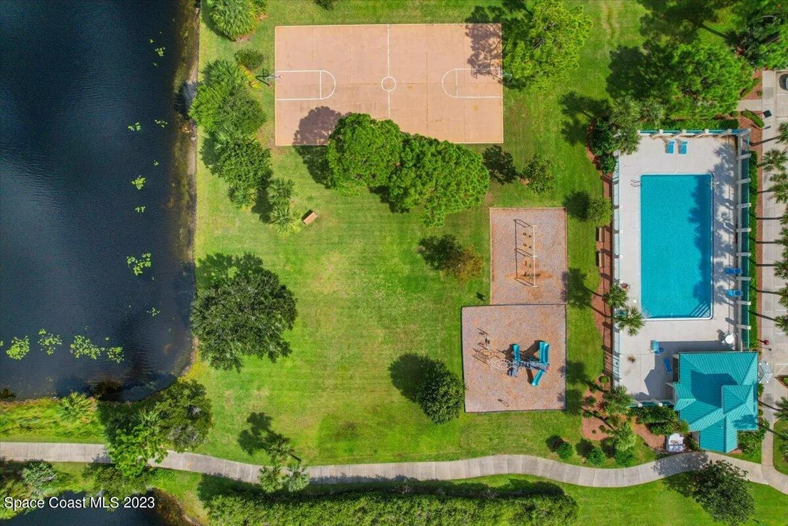 Photo of 767 Thrasher Drive