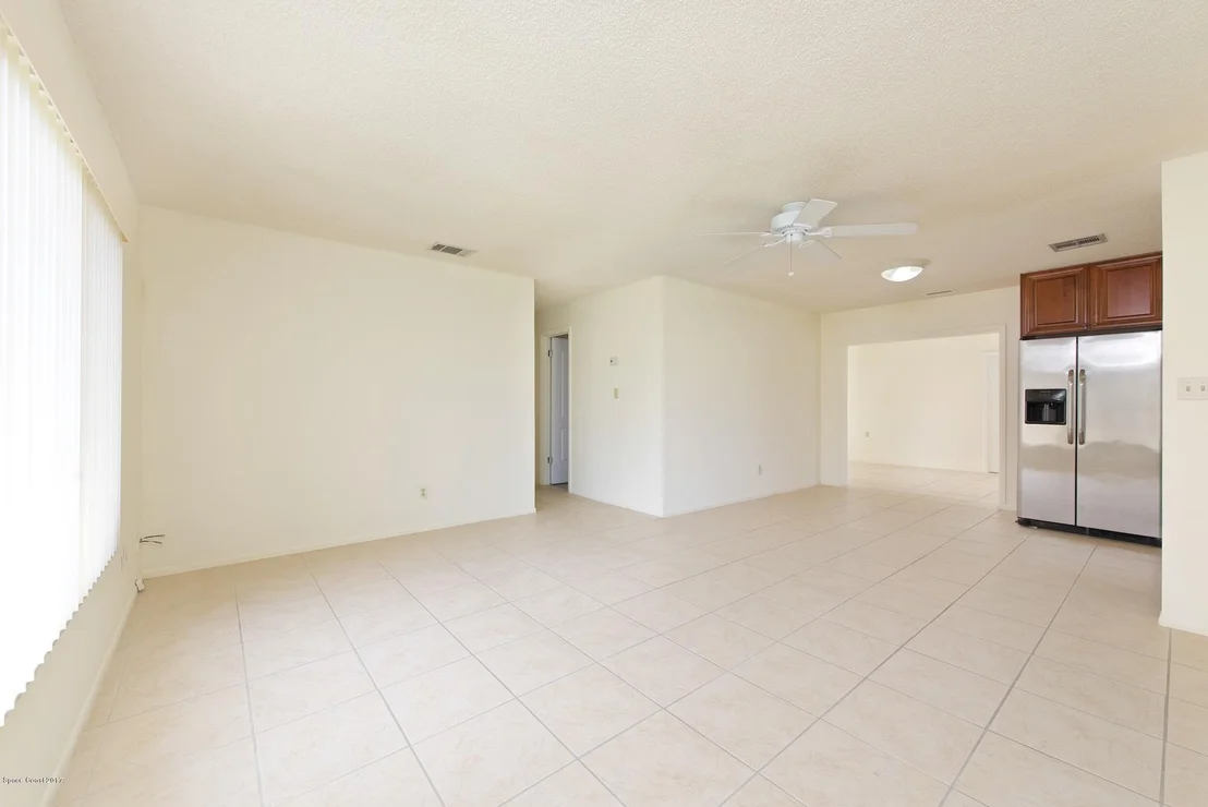 Photo of 2855 Lancaster Road
