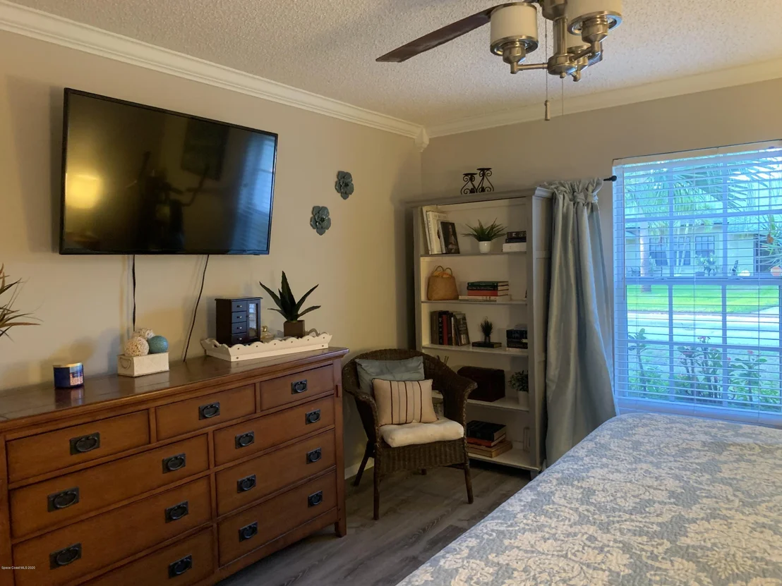 Photo of 2235 Hickory Drive