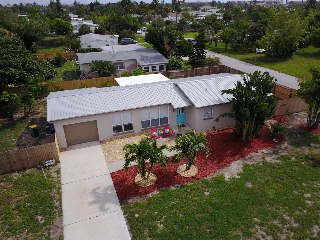 Photo of 100 Pelican Drive