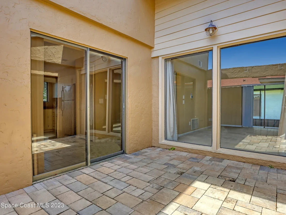 Photo of 220 Applewood Circle