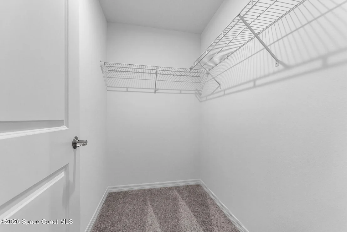 Photo of 926 Castleford Avenue NE