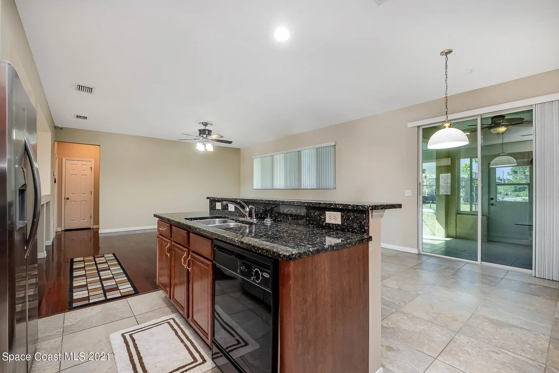 Photo of 3110 Eldron Boulevard SE