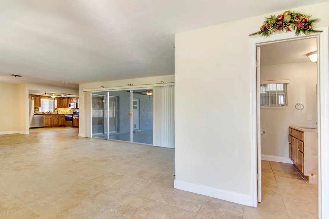 Photo of 791 Pebble Beach Avenue NE