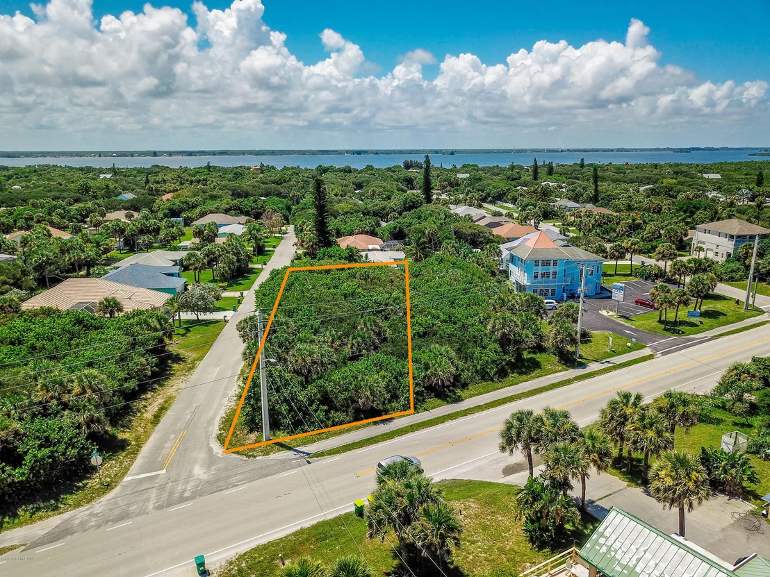Photo of 5940 Highway A1a