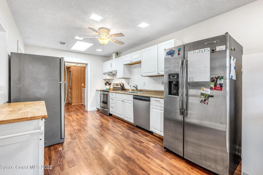 Photo of 405 Bunker Street
