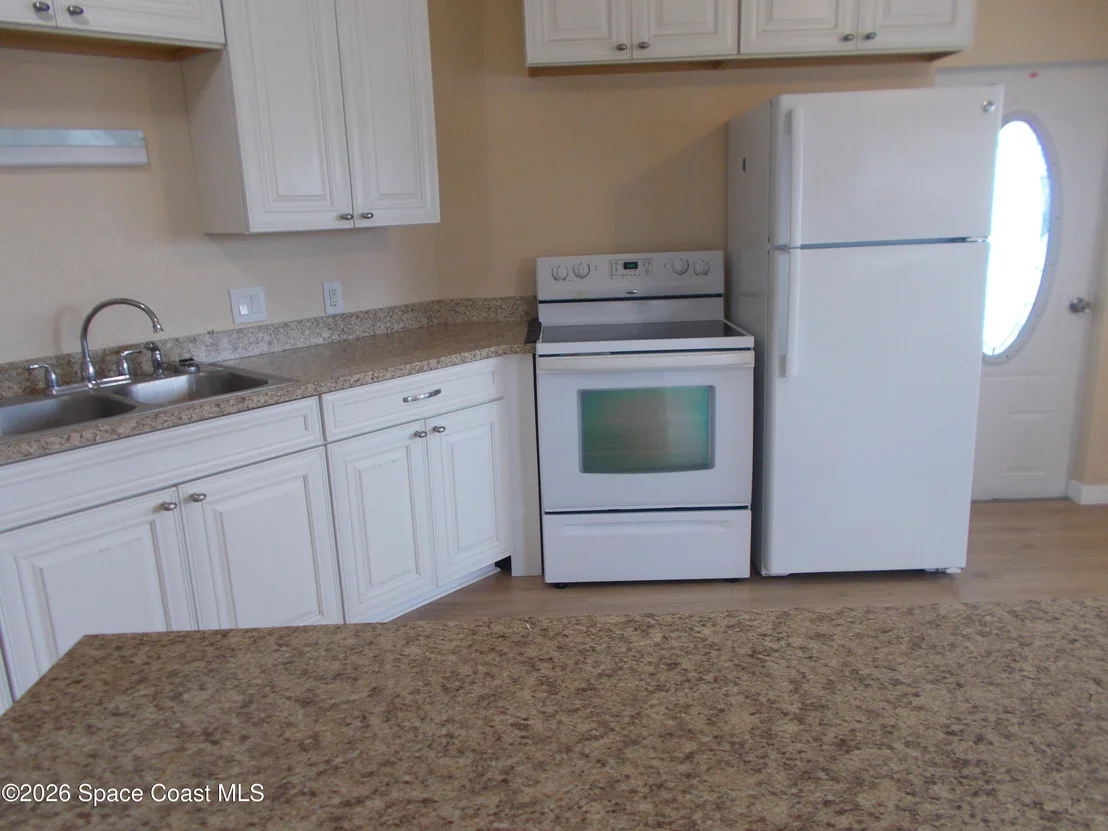 Photo of 932 Cashew Circle W