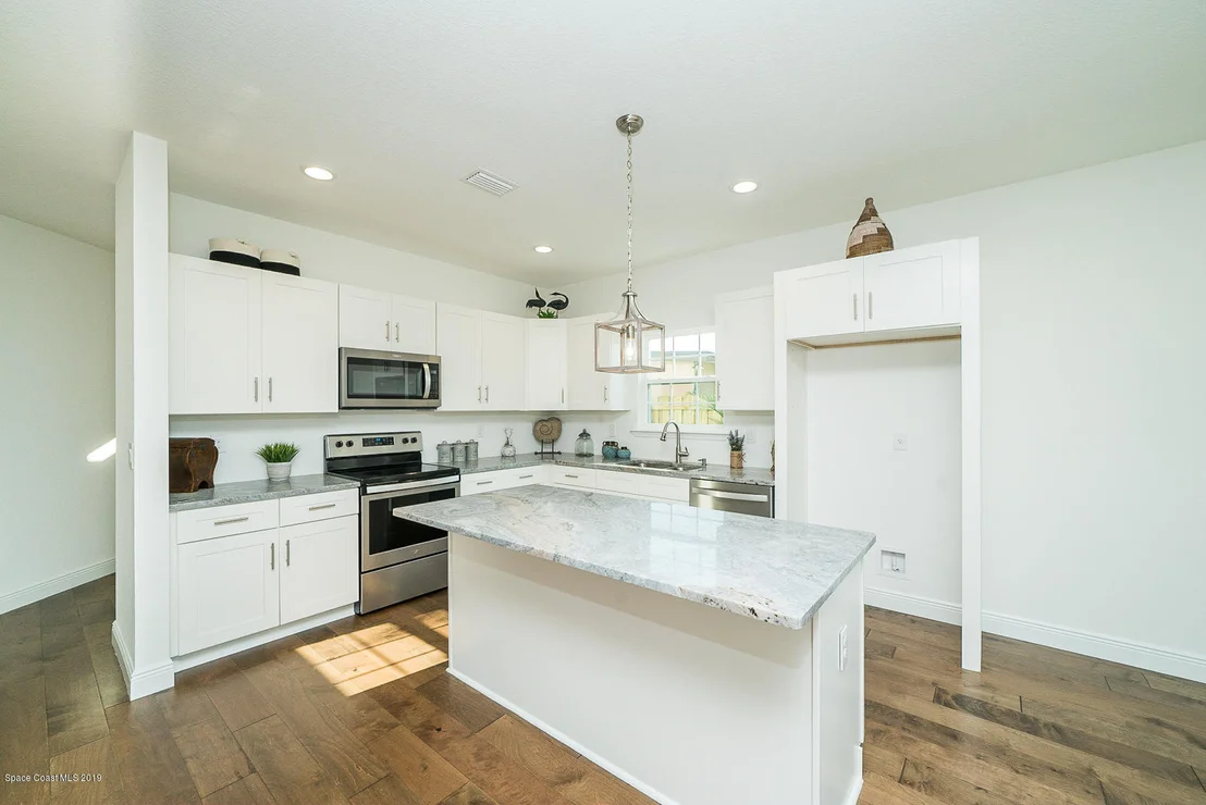 Photo of 103 Lagoon Avenue