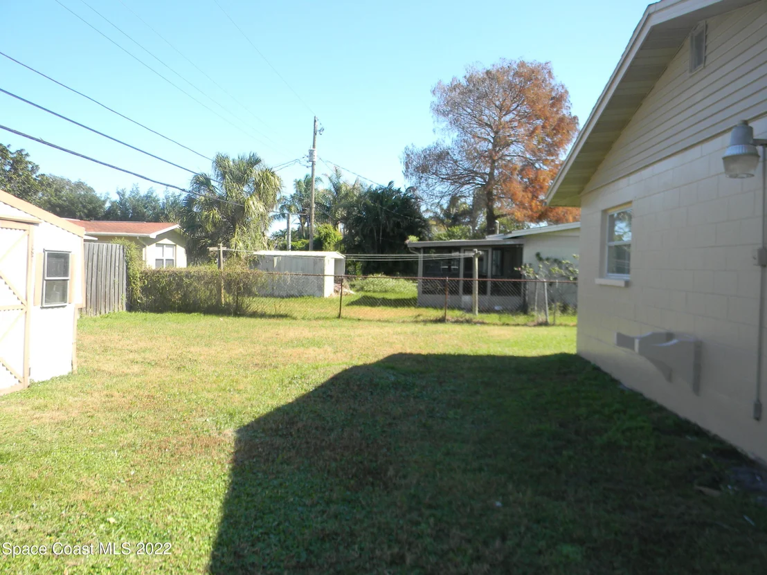 Photo of 2132 Lakeview Drive