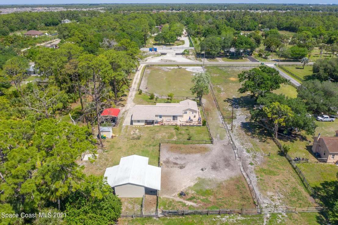 Photo of 3635 Hield Road