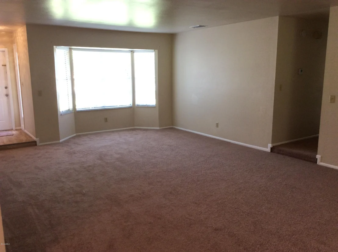 Photo of 1180 NE Riviera Drive