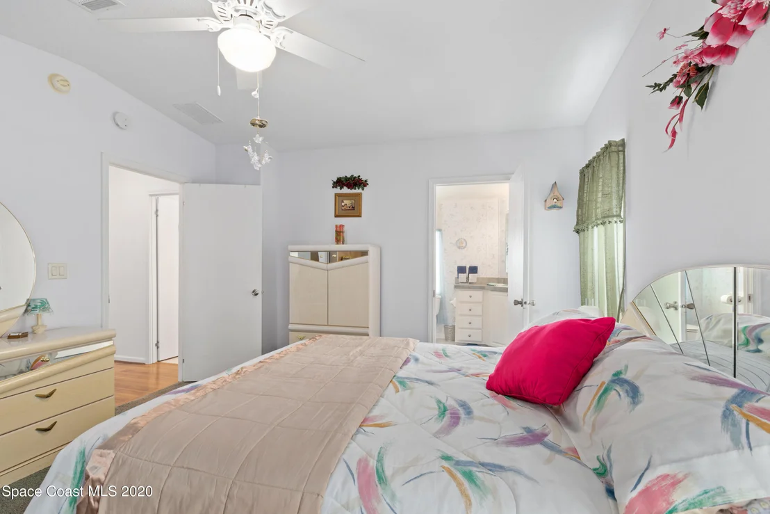 Photo of 7626 Niantic Avenue