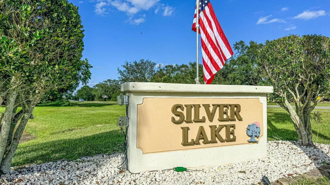 Photo of 1392 Silver Lake Drive