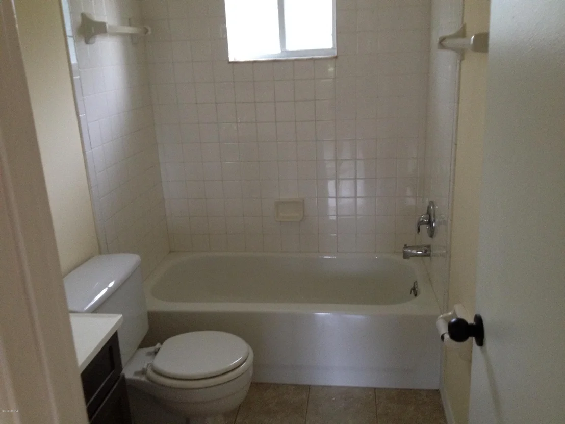 Photo of 185 W Jablo Avenue