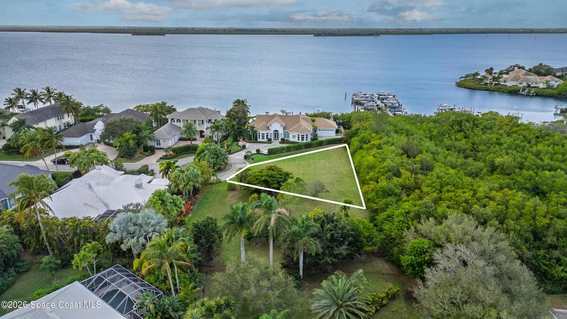 Photo of 112 Sandpointe Drive