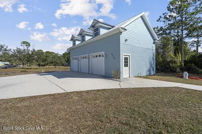 Photo of 2205 Arnold Lane
