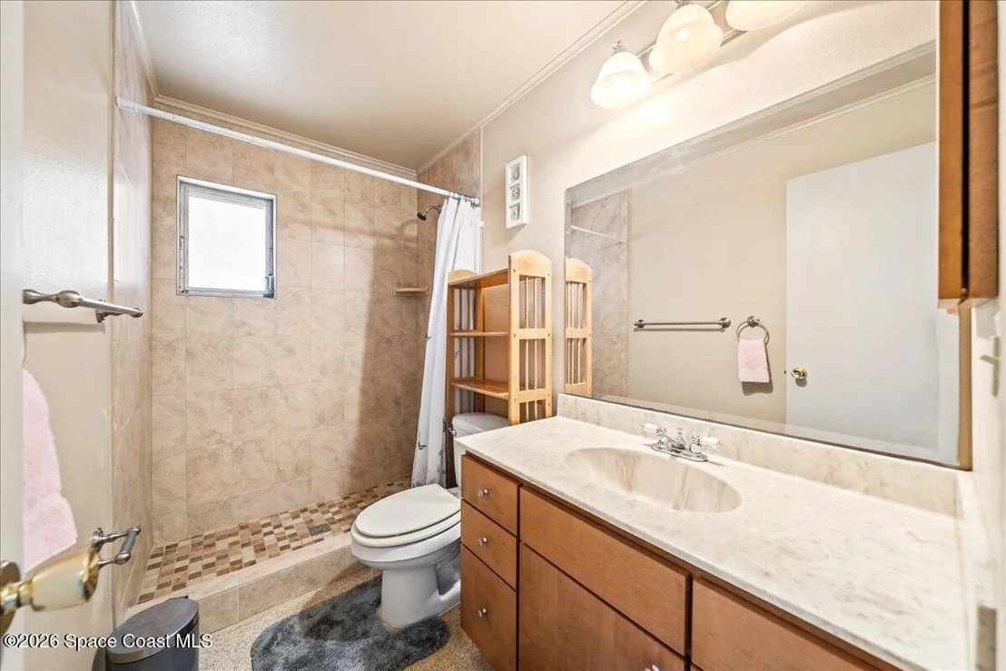 Photo of 1498 Birch Street