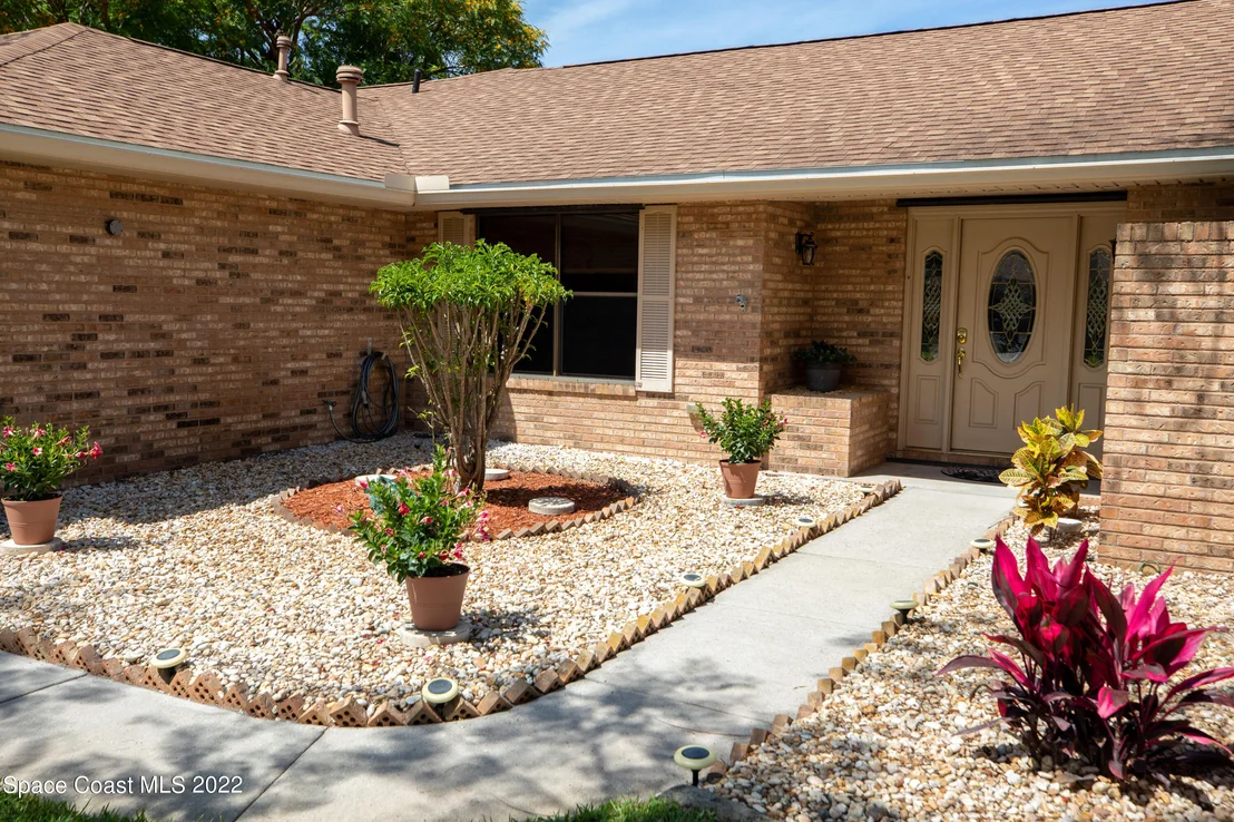 Photo of 525 Sawgrass Circle