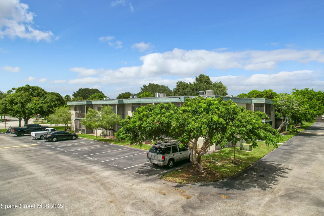 Photo of Unit 107 at 3025 Thrush Drive