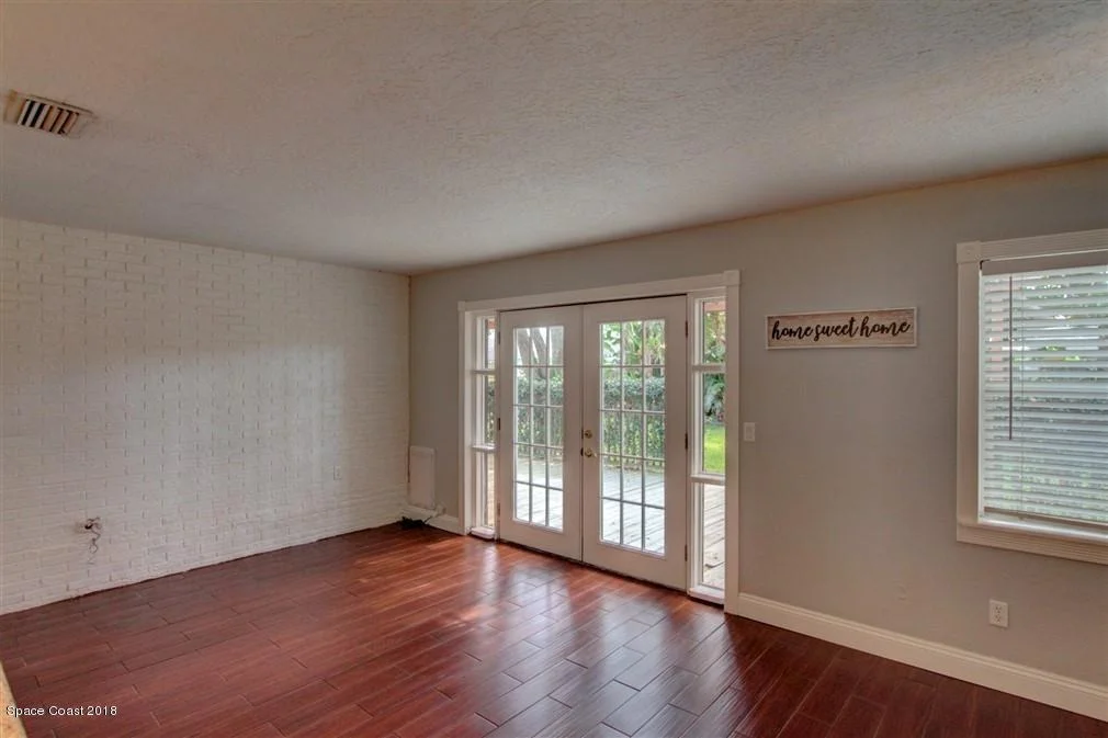 Photo of 991 Demaret Drive