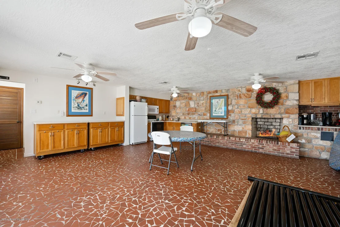 Photo of Unit 310 at 1025 Rockledge Drive
