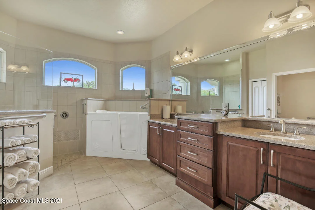 Photo of 4151 Anlow Road