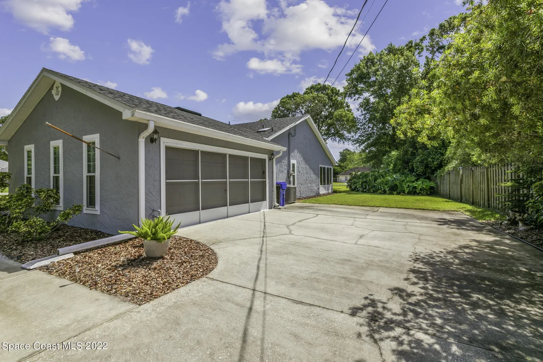 Photo of 5233 Timuca Circle