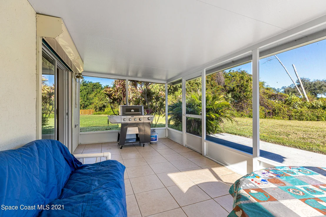 Photo of 2149 Redwood Circle