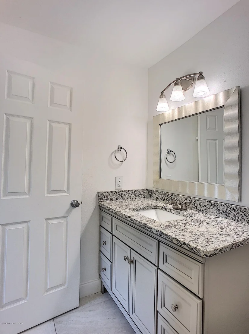 Photo of 3045 Ontario Circle W