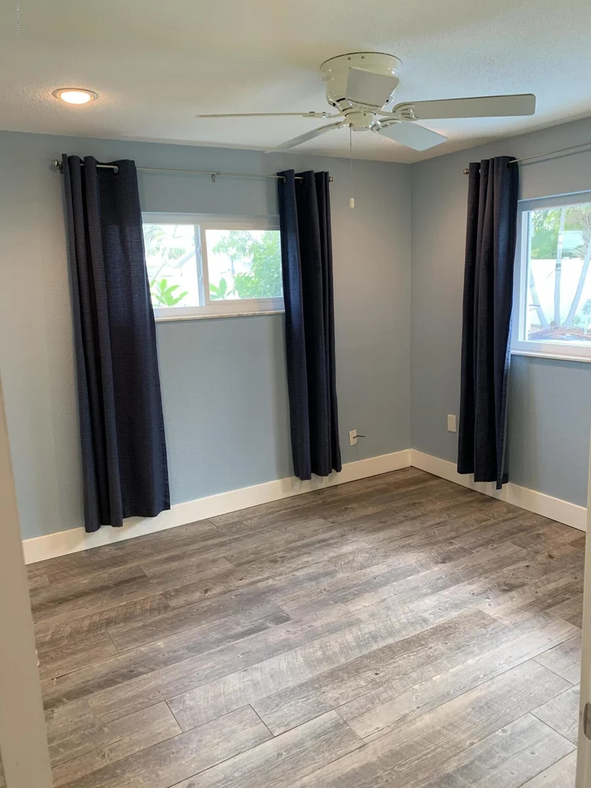 Photo of 4822 Fairview Drive