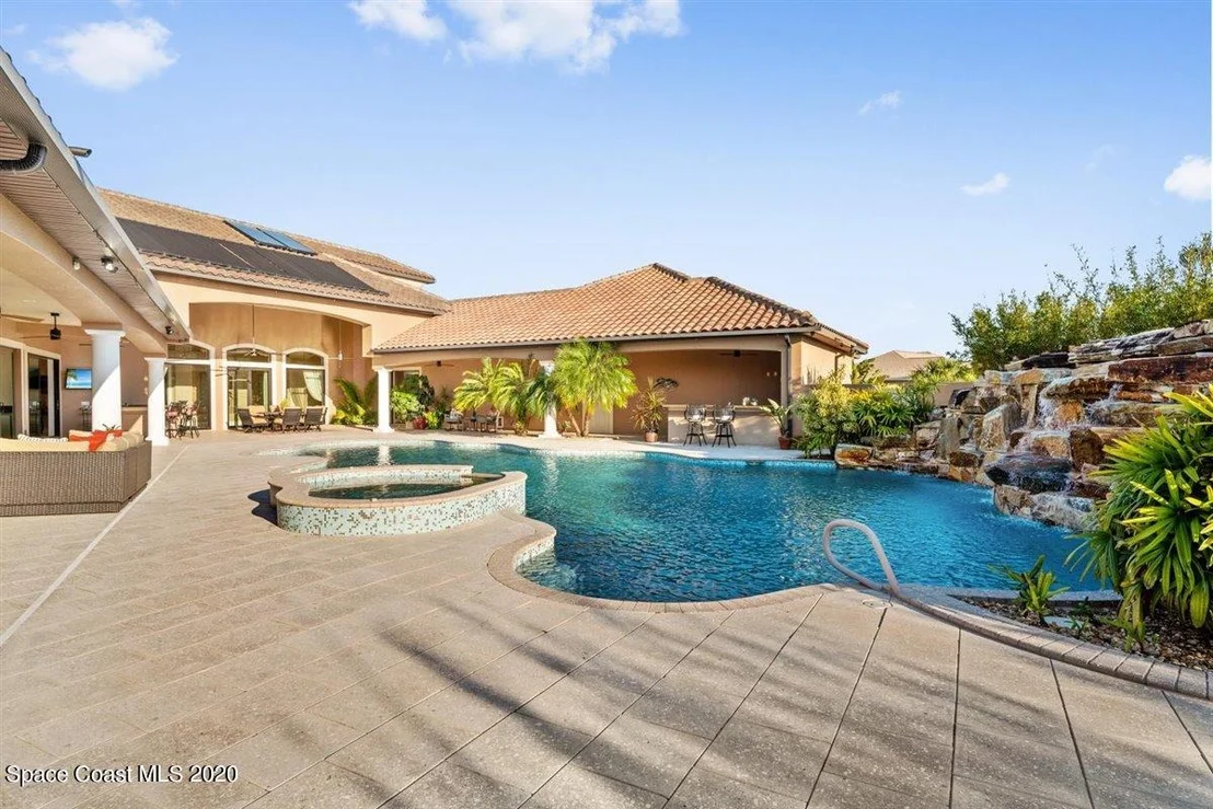 Photo of 924 Derby Lane