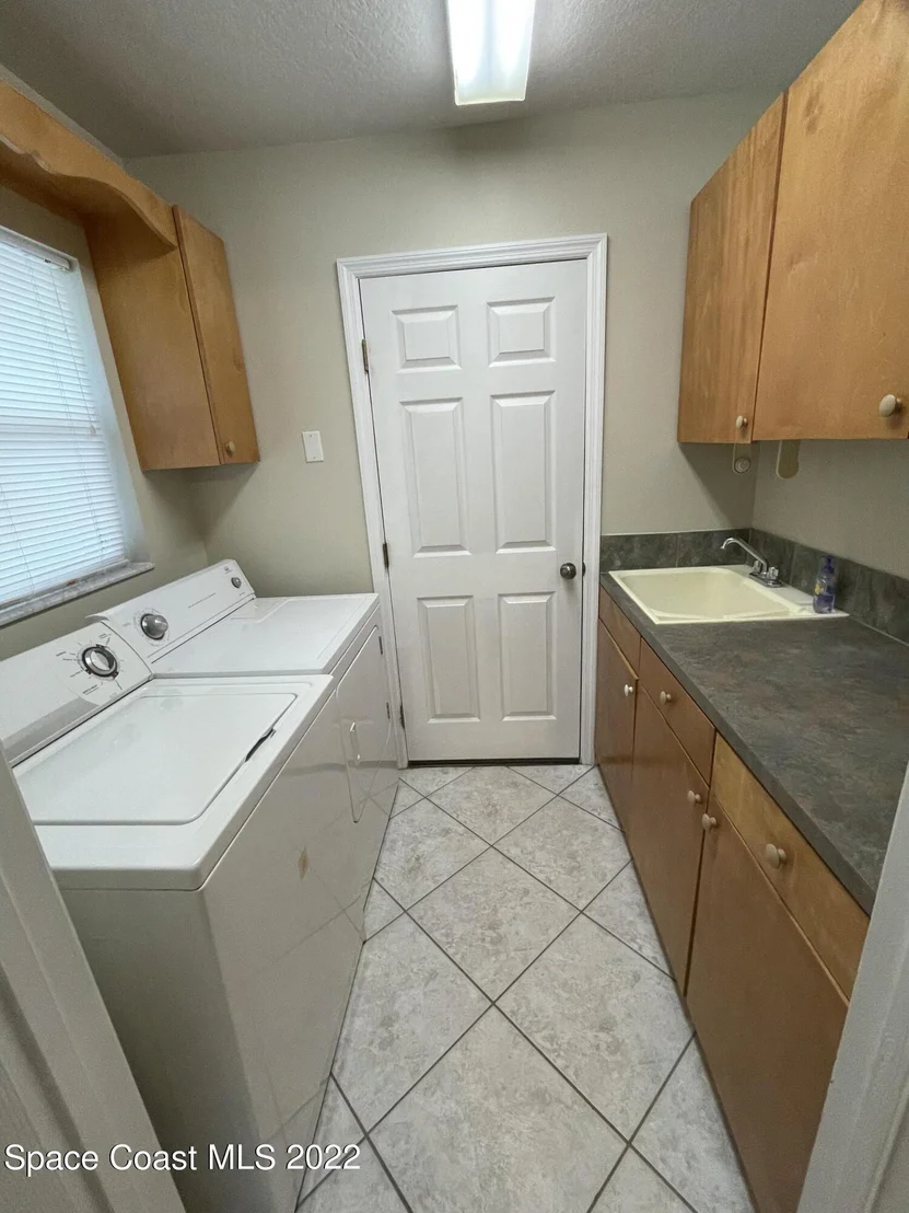 Photo of 826 Topaz Drive