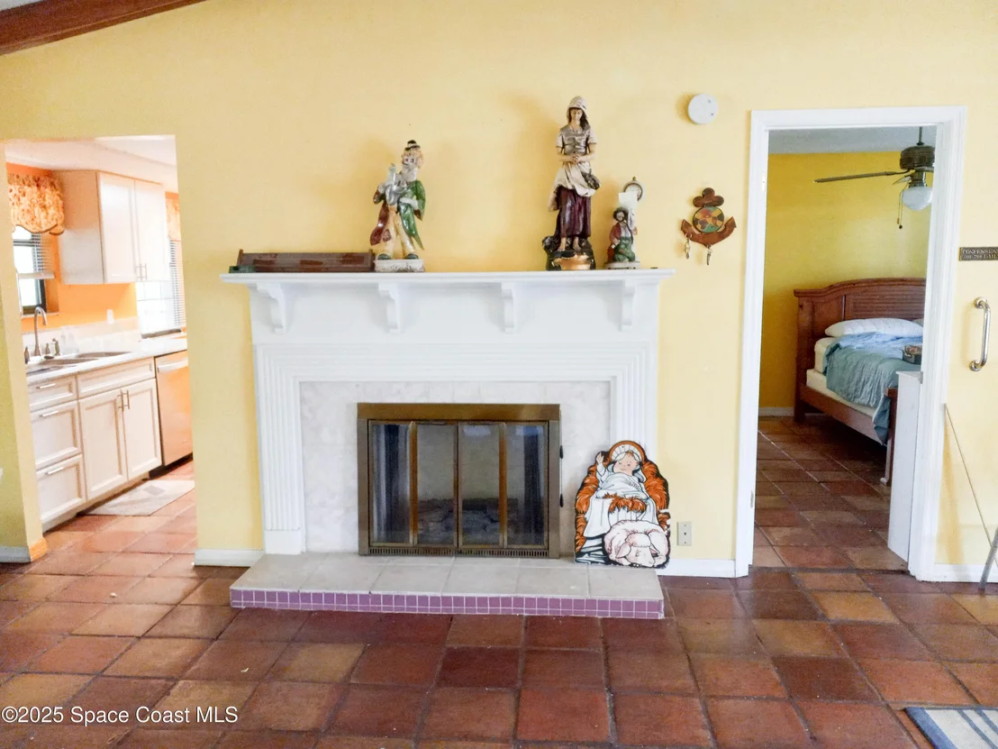 Photo of 5685 Jamaica Road